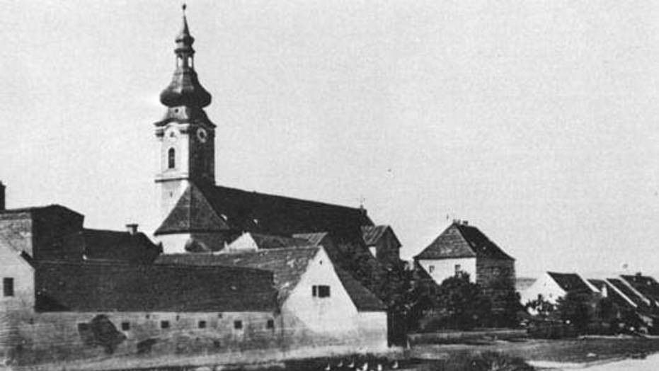 Kirche und Burggut