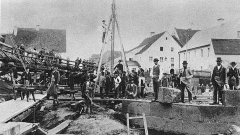 Bau der kleinen Regenbrücke 1893